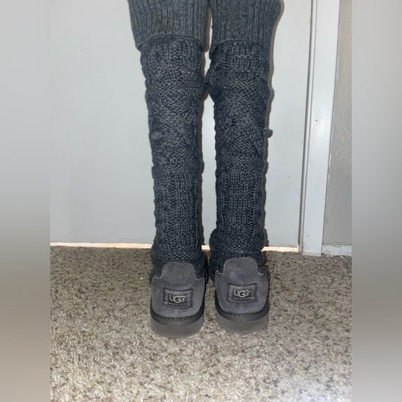 UGG boots - Picture 2 of 5